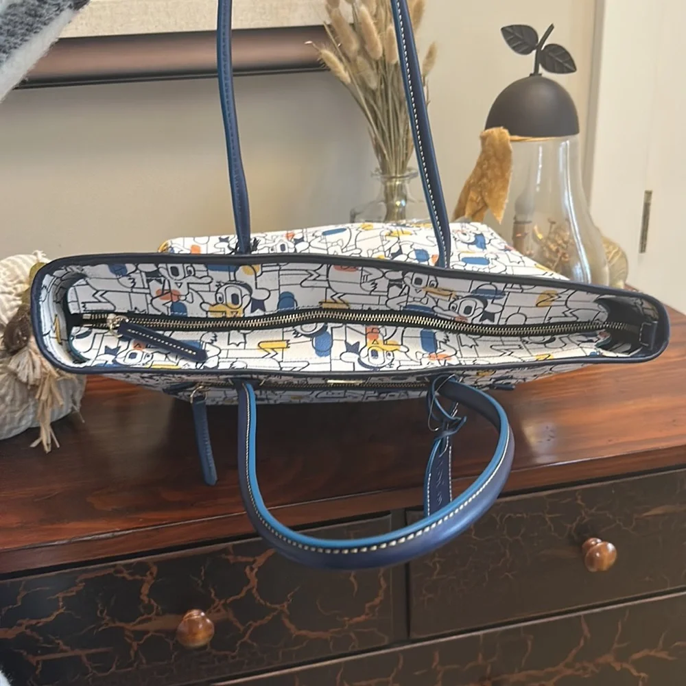 Dooney & Bourke women’s Donald Duck Disney Parks Bag